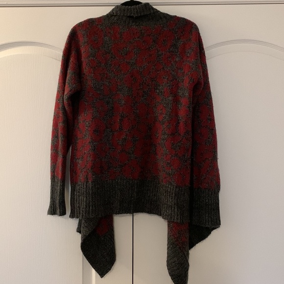 Romeo & Juliet Couture sweater - Picture 6 of 8